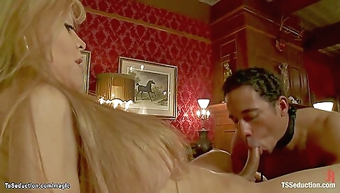 Big booty blonde and another blonde getting screwed