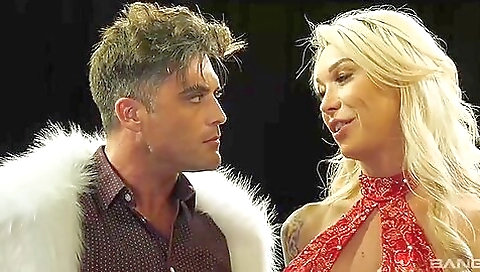 Blonde with a nice round ass and a thick ass in a deepthroating