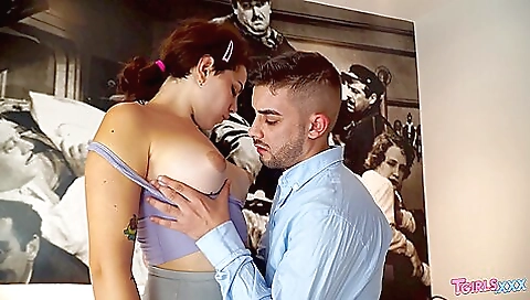 Big natural tits and a big ass amateur brunette anal video