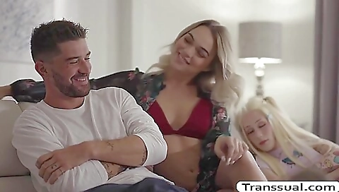 Blonde slut in stockings gets her ass fucked deepthroat