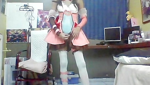 Latina brunette in sexy lingerie and stockings video