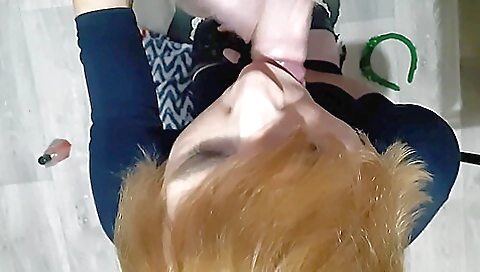Amateur redhead with a perfect facial and a deepthroat